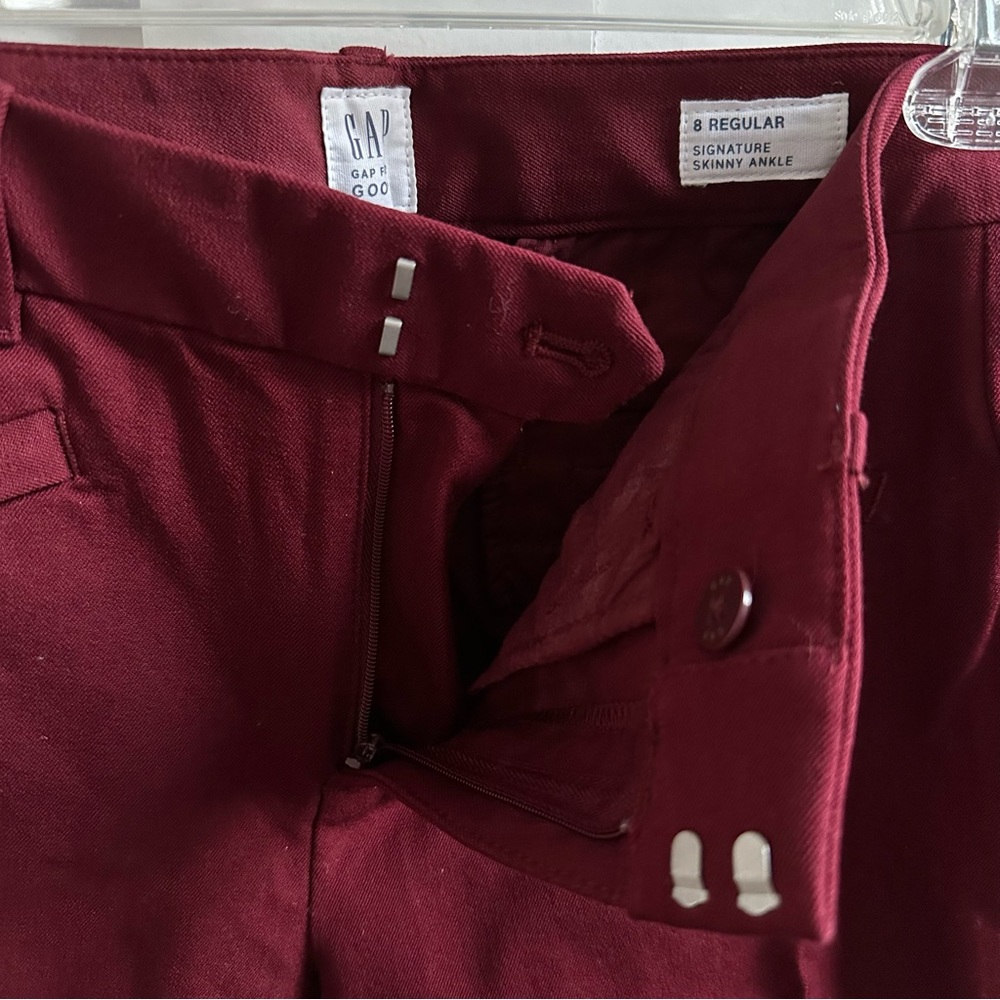 Like New! Gap Signature Skinny Ankle Pant - Picture 4 of 7